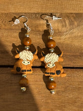 Load image into Gallery viewer, Highland cows