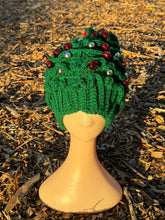 Load image into Gallery viewer, Festive Xmas tree